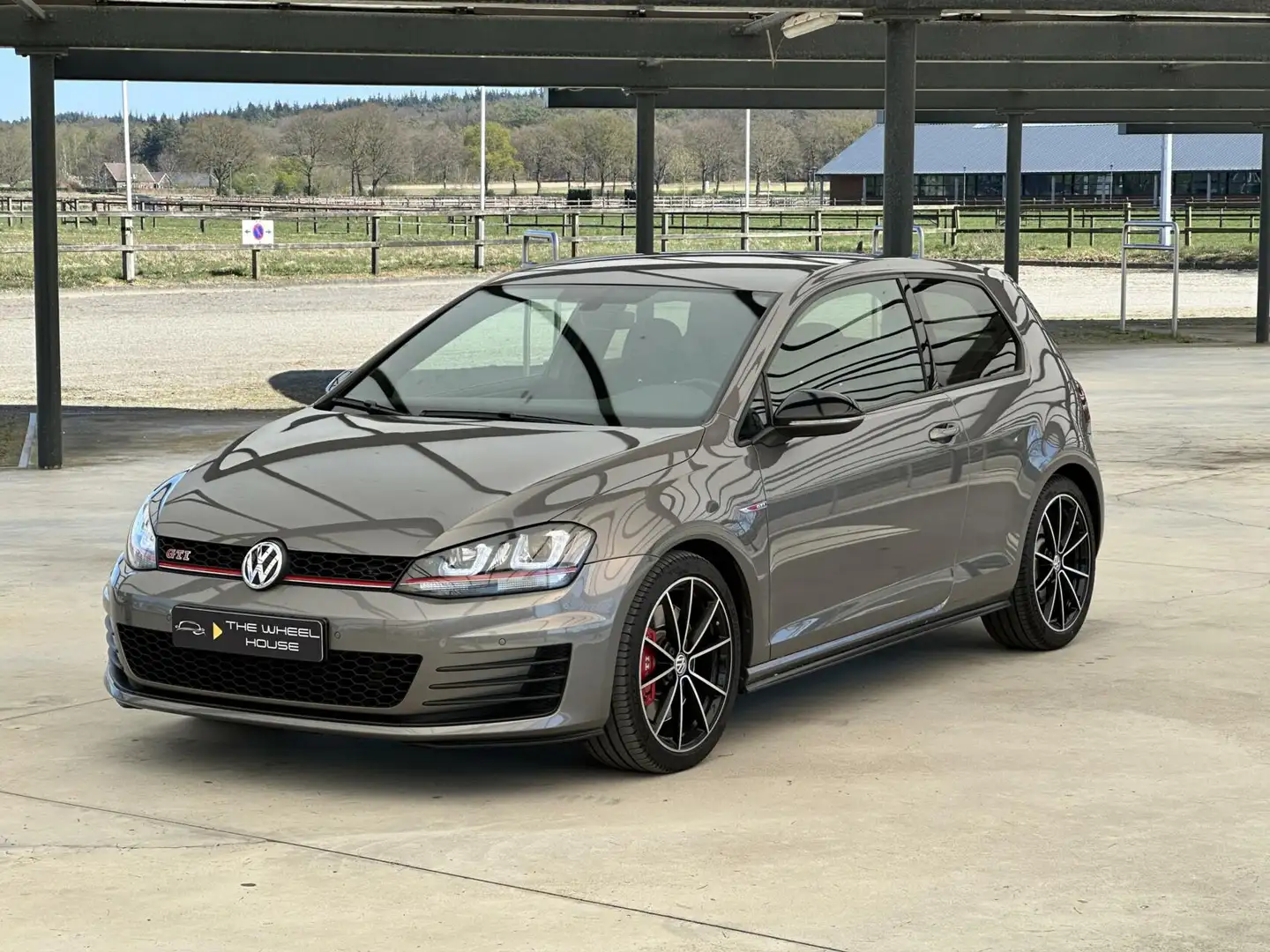 Volkswagen Golf GTI 2.0 TSI Performance CARPLAY/CAMERA/NAP Gris - 1