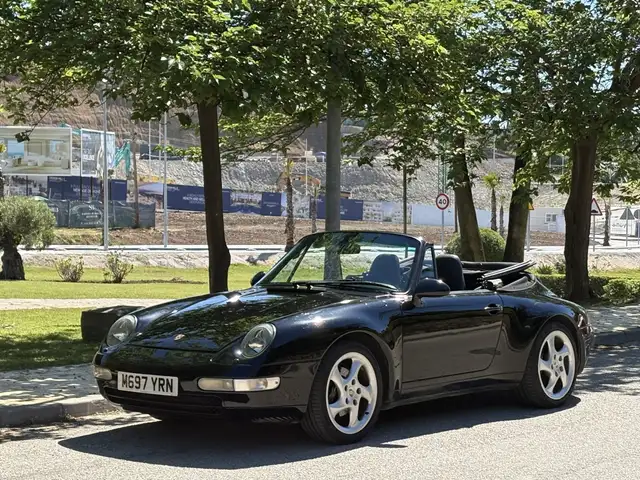 Porsche 993 Carrera Cabrio