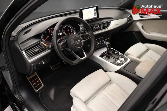Audi A6 Avant view 12