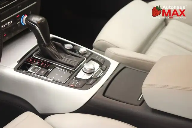 Audi A6 Avant view 13