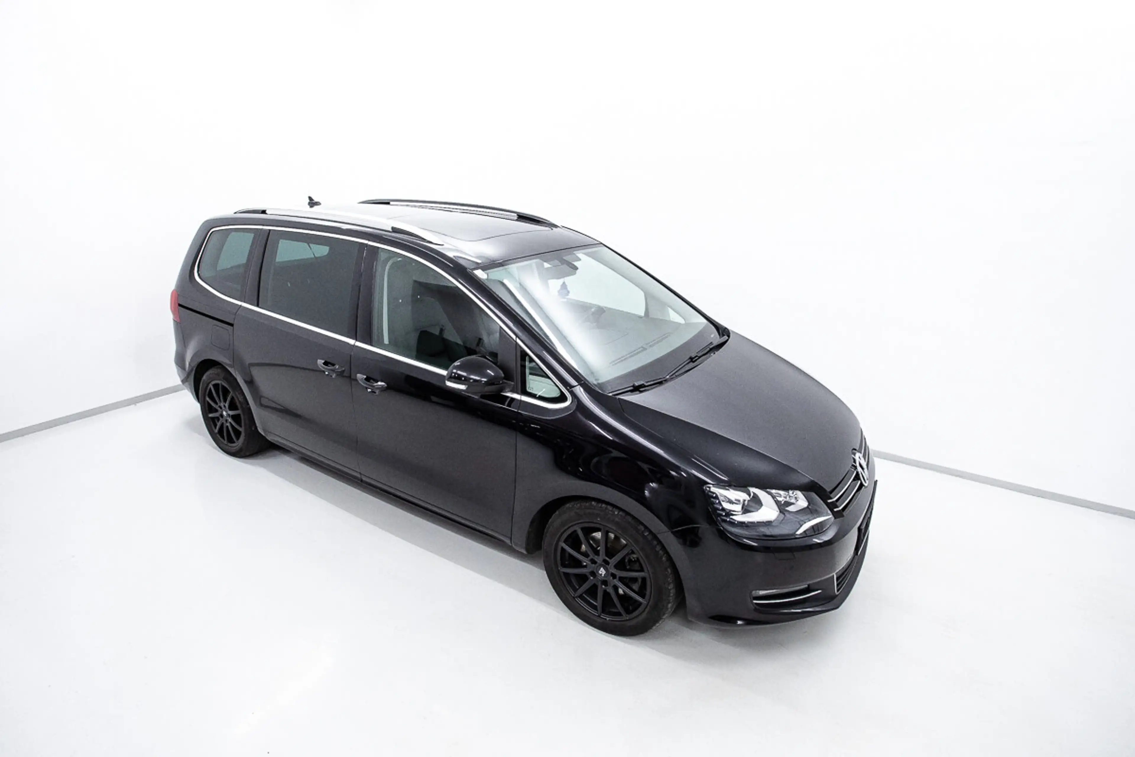 Volkswagen Sharan Highline BMT 2,0 TSI DSG | AHK | Sky | Leder — photo 6