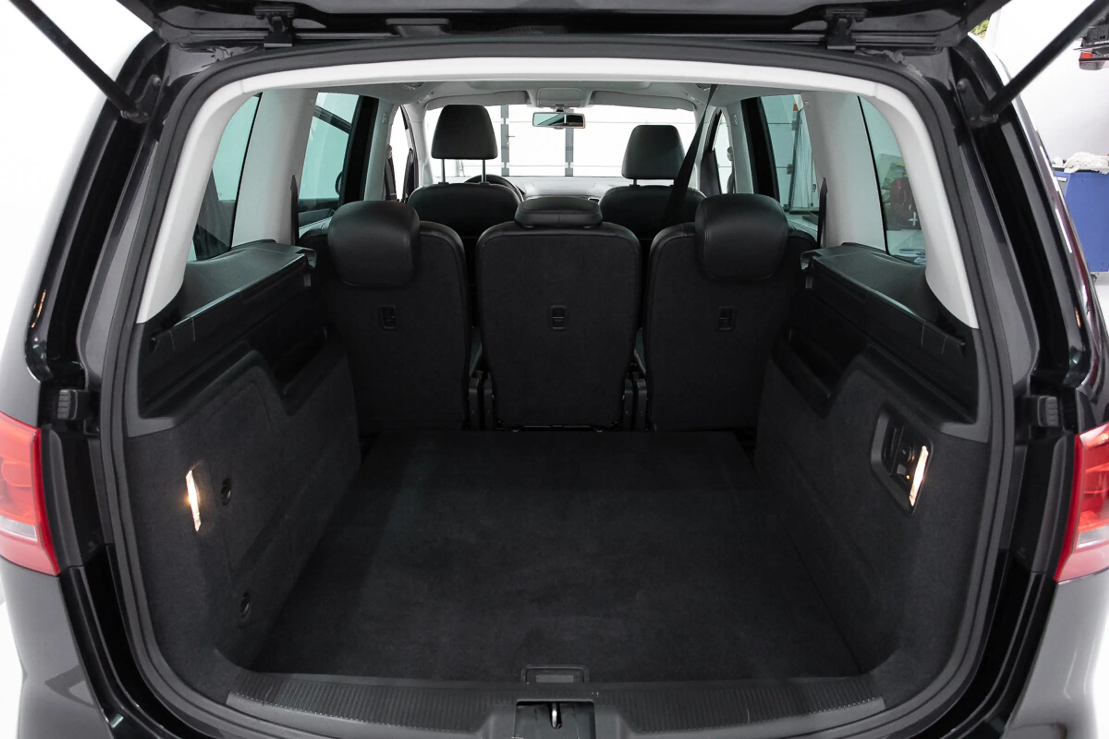 Volkswagen Sharan Highline BMT 2,0 TSI DSG | AHK | Sky | Leder — photo 13