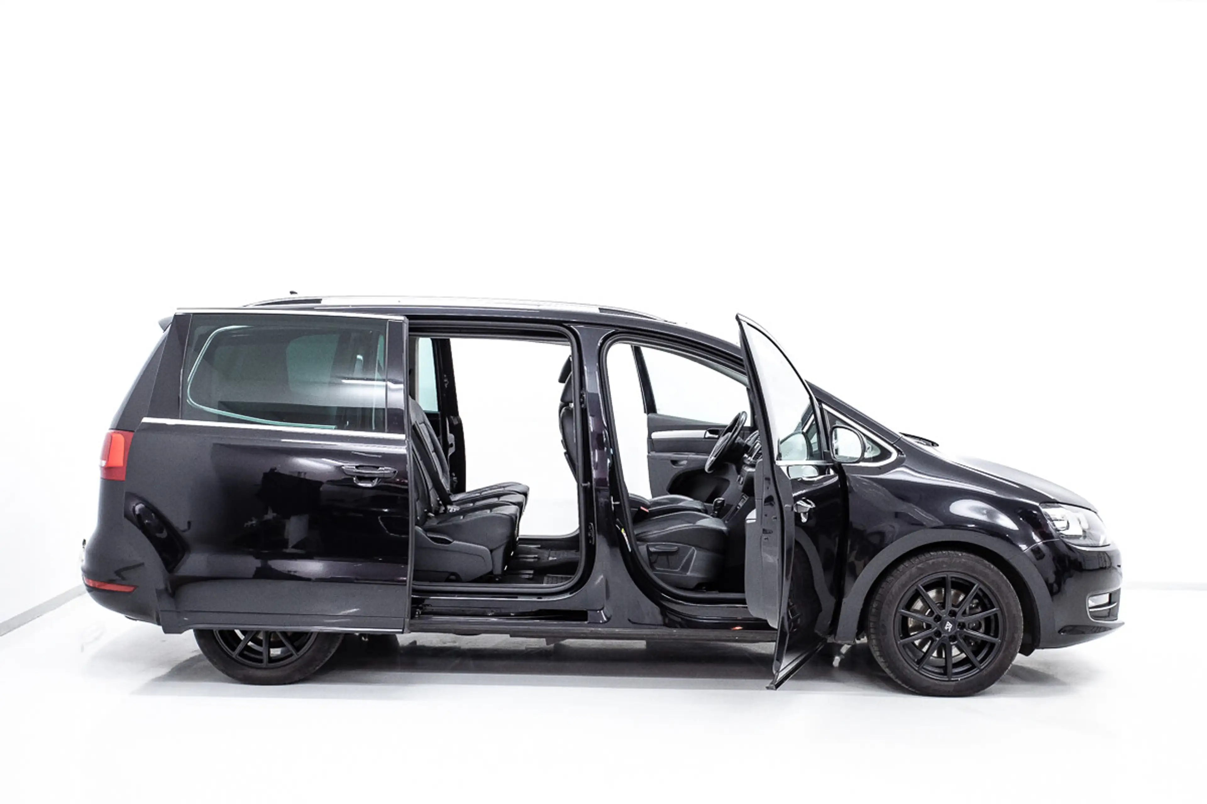 Volkswagen Sharan Highline BMT 2,0 TSI DSG | AHK | Sky | Leder — photo 7