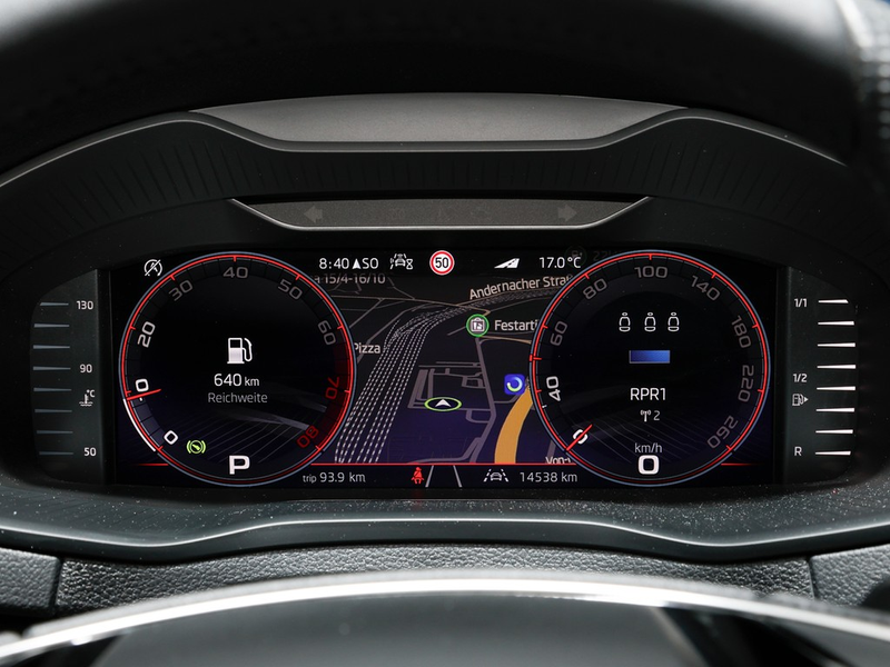Skoda Karoq 1.5 TSI DSG Spotline AHK/Navi/RFK — photo 14