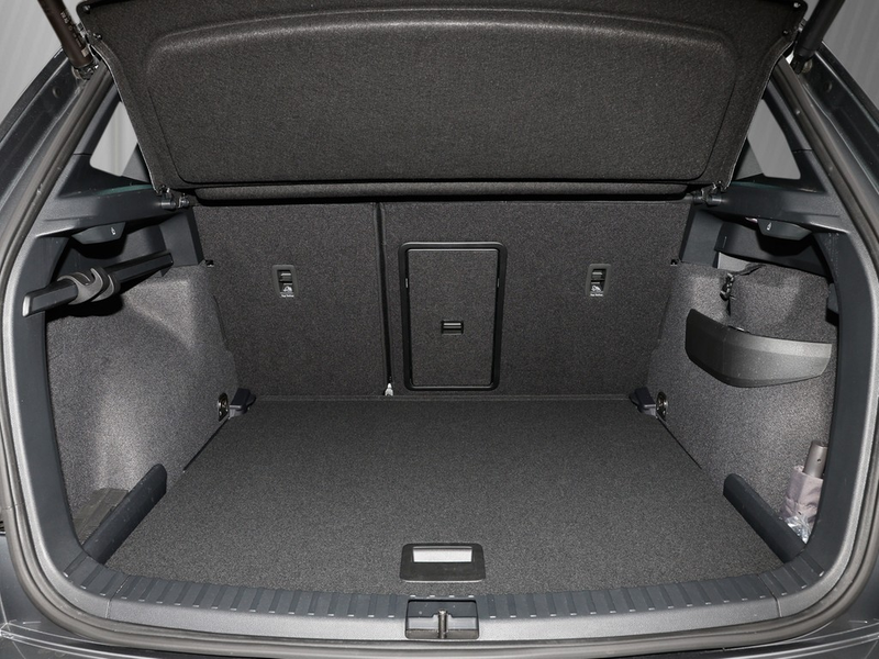 Skoda Karoq 1.5 TSI DSG Spotline AHK/Navi/RFK — photo 6