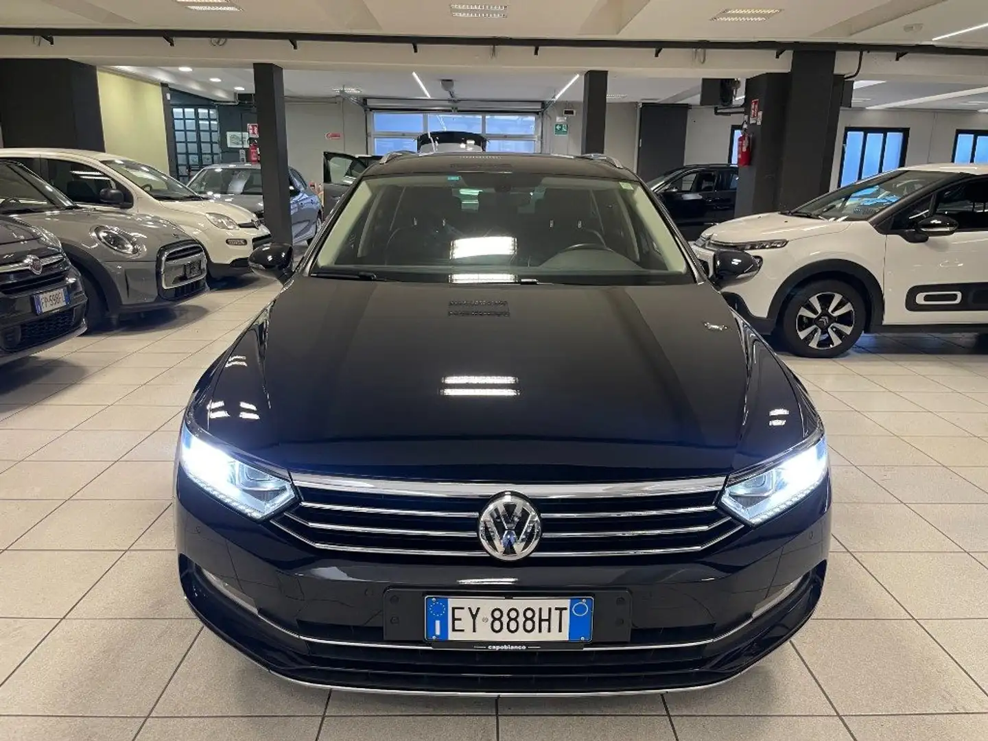 Volkswagen Passat Variant 2.0TDI DSG EURO6b Highline+LED+GANCIO TRAINO+NAVI Noir - 2