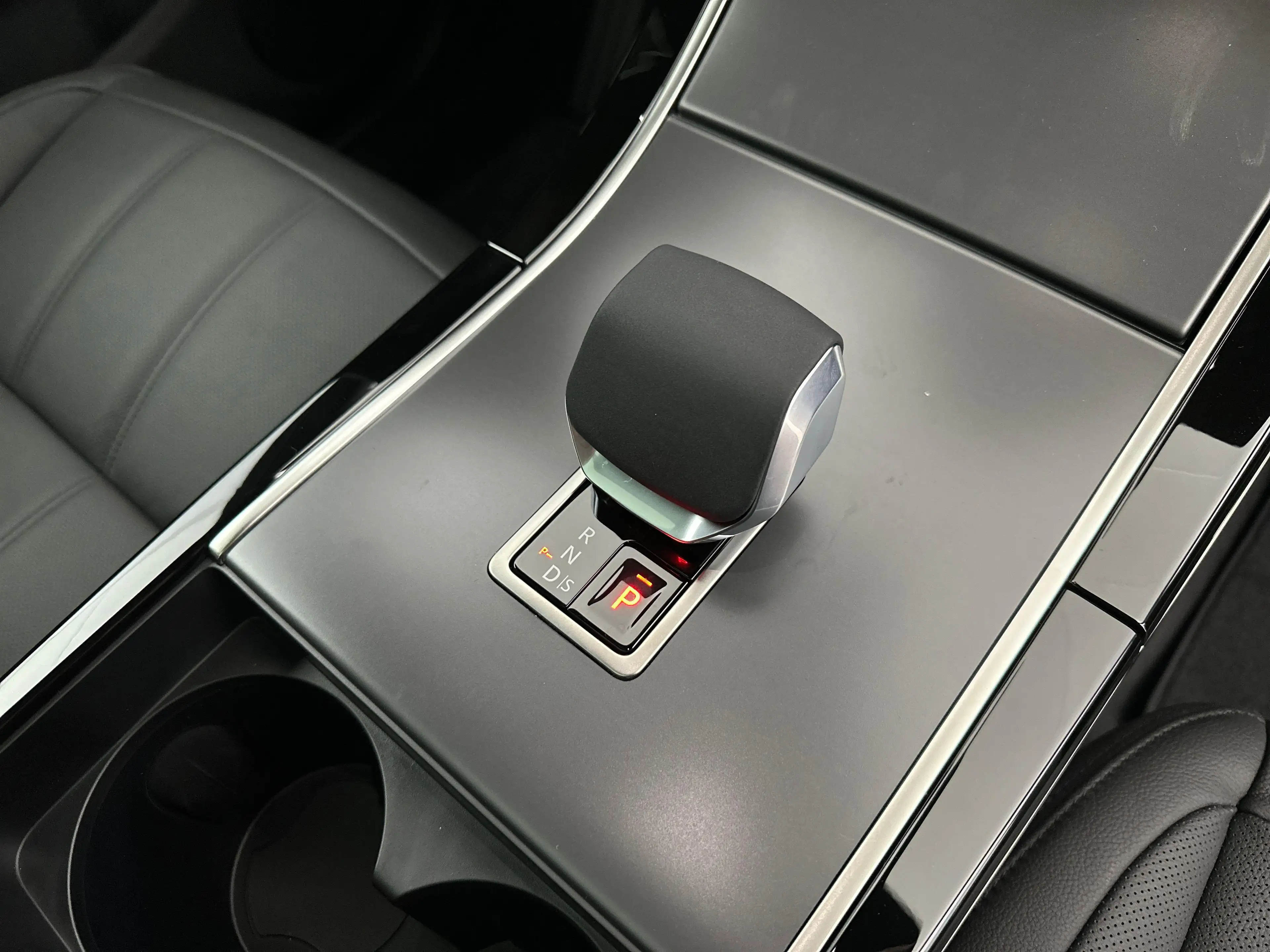 Land Rover Range Rover Evoque P160 S FWD Auto. 26.5MY — photo 12