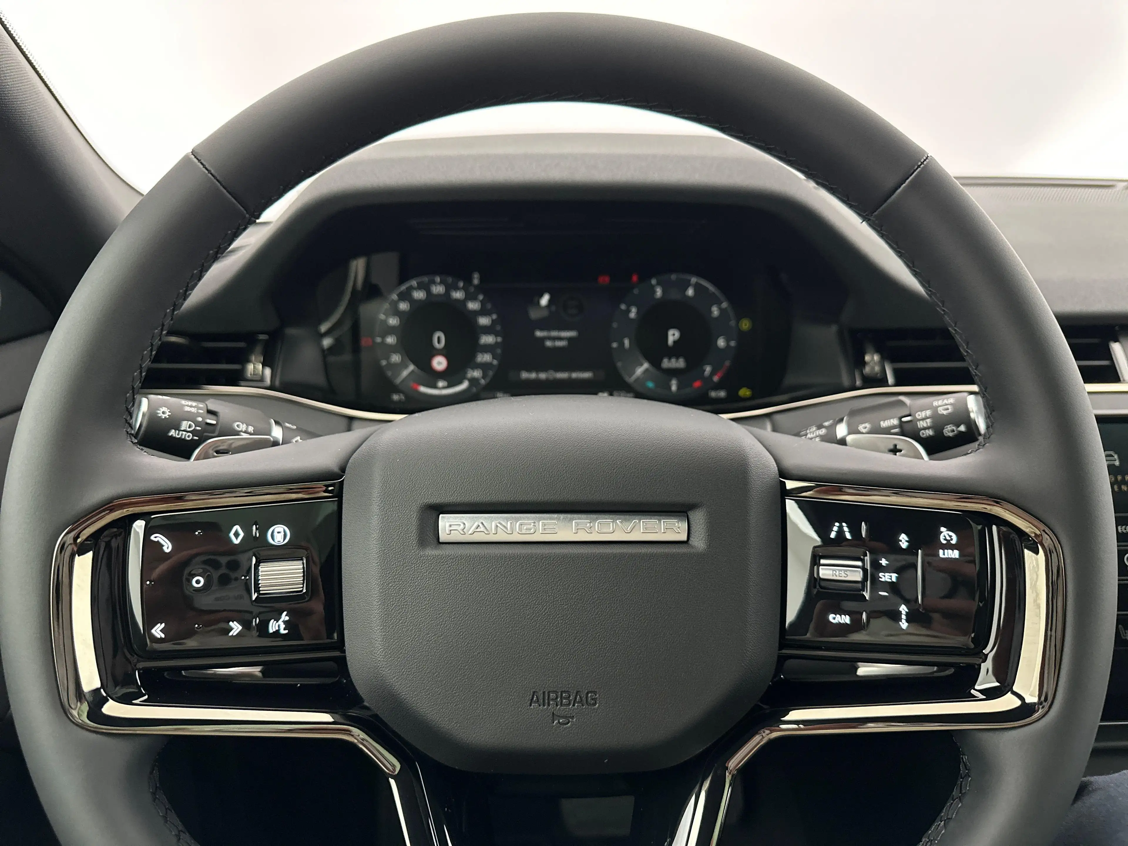 Land Rover Range Rover Evoque P160 S FWD Auto. 26.5MY — photo 10