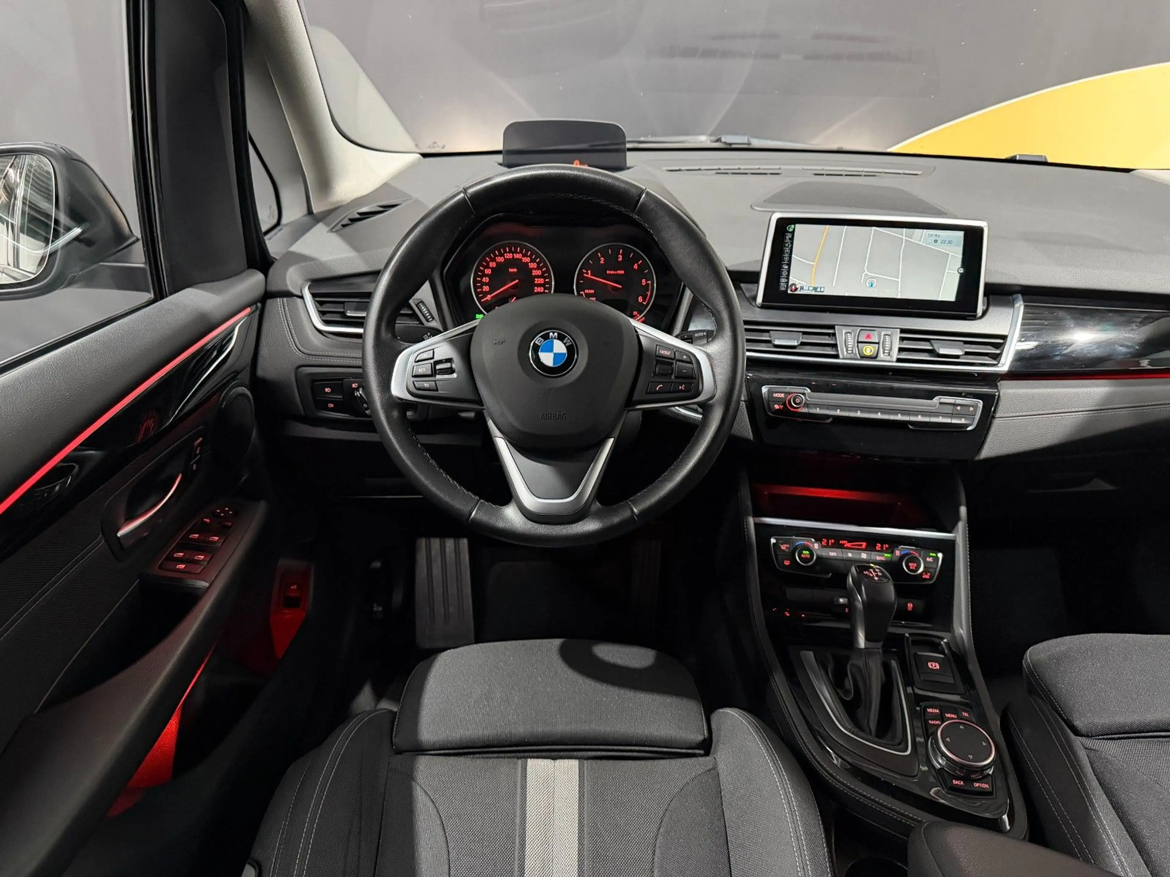 BMW 220 d Gran Tourer xDrive Sport Line *HUD*Keyless — photo 15