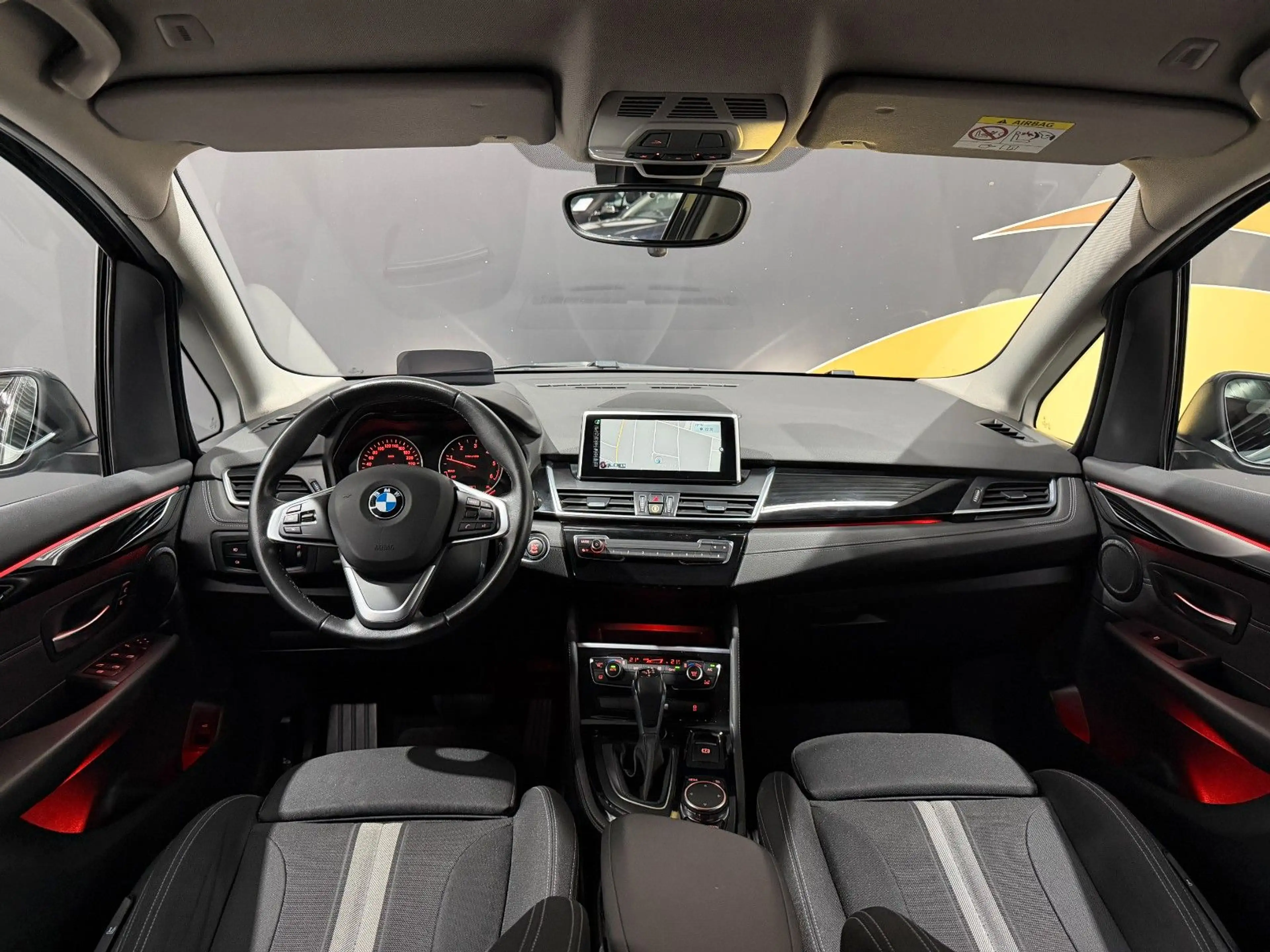 BMW 220 d Gran Tourer xDrive Sport Line *HUD*Keyless — photo 9