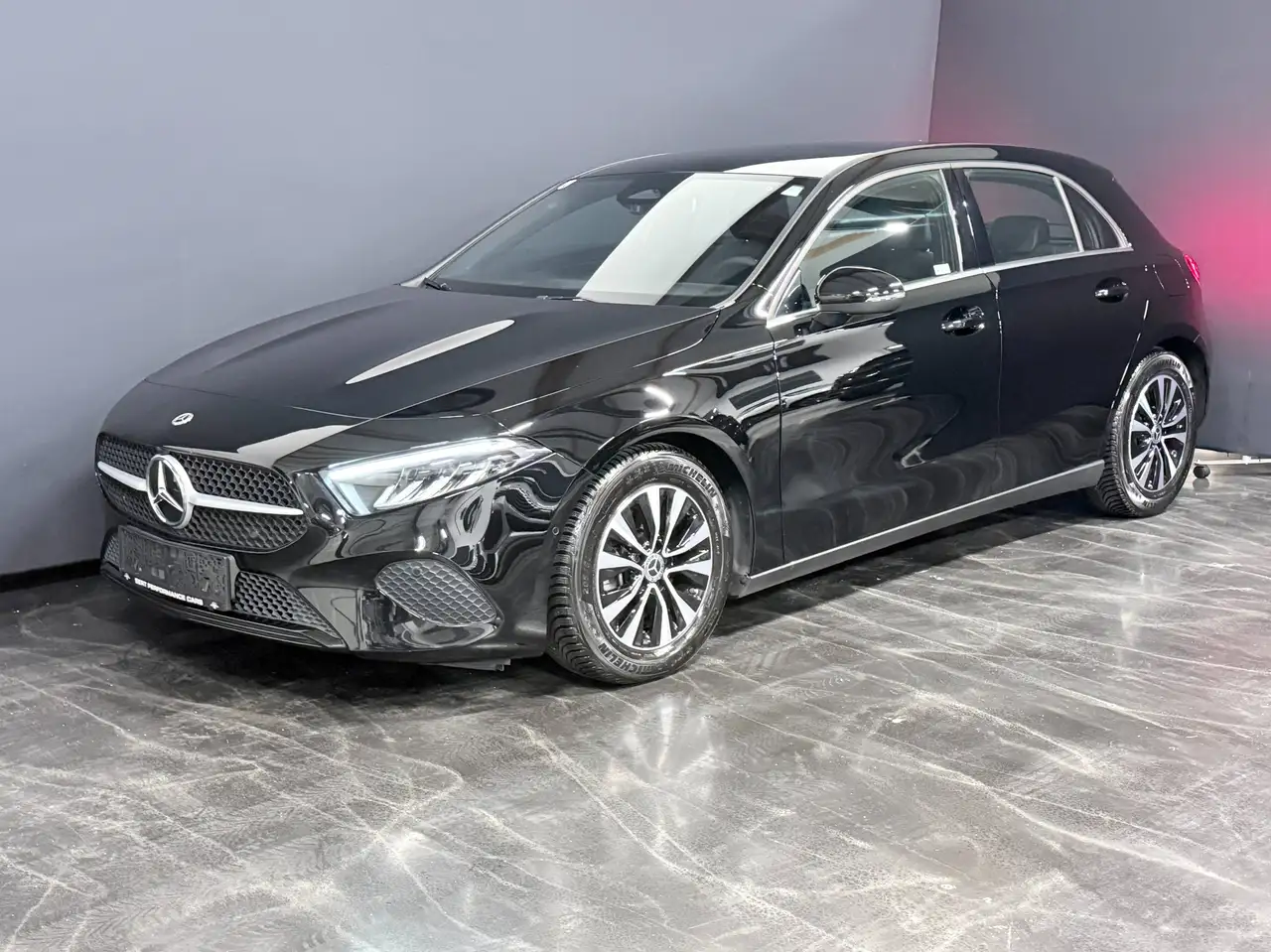 Mercedes-Benz A 180