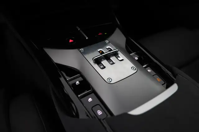 Ferrari Purosangue view 5