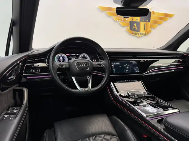 Audi Q7 view 26