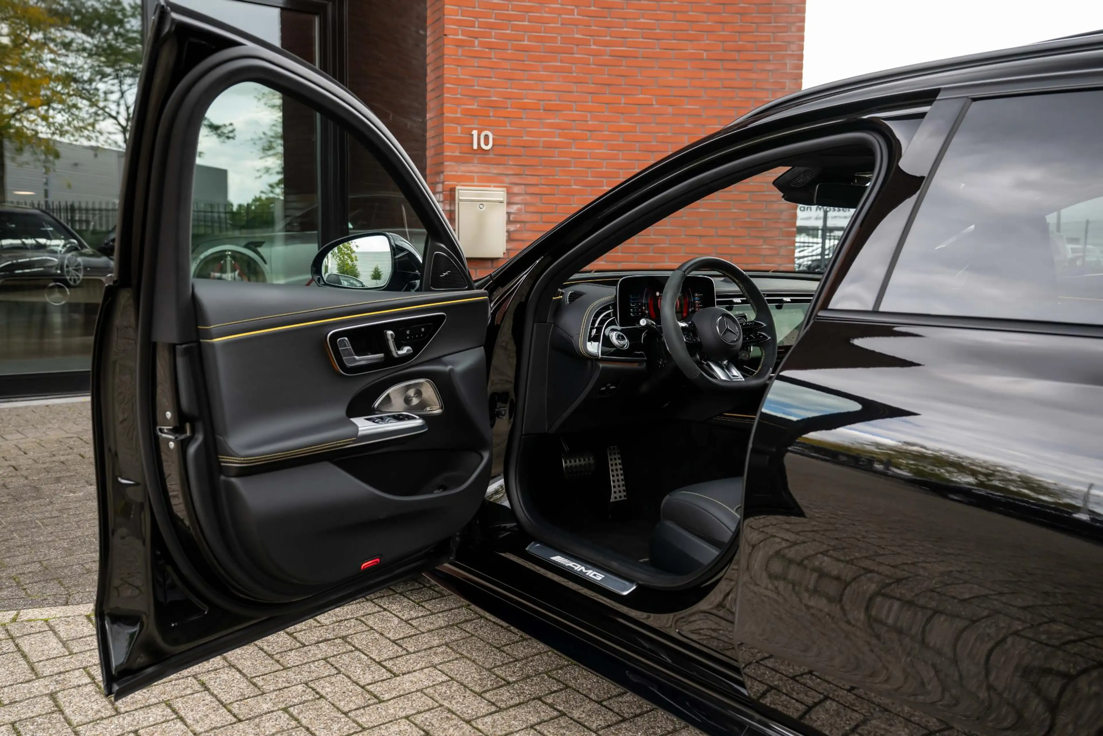 Mercedes-Benz E 53 AMG Estate 4MATIC+ Performance Seats Dynamic Plus Pack — photo 13