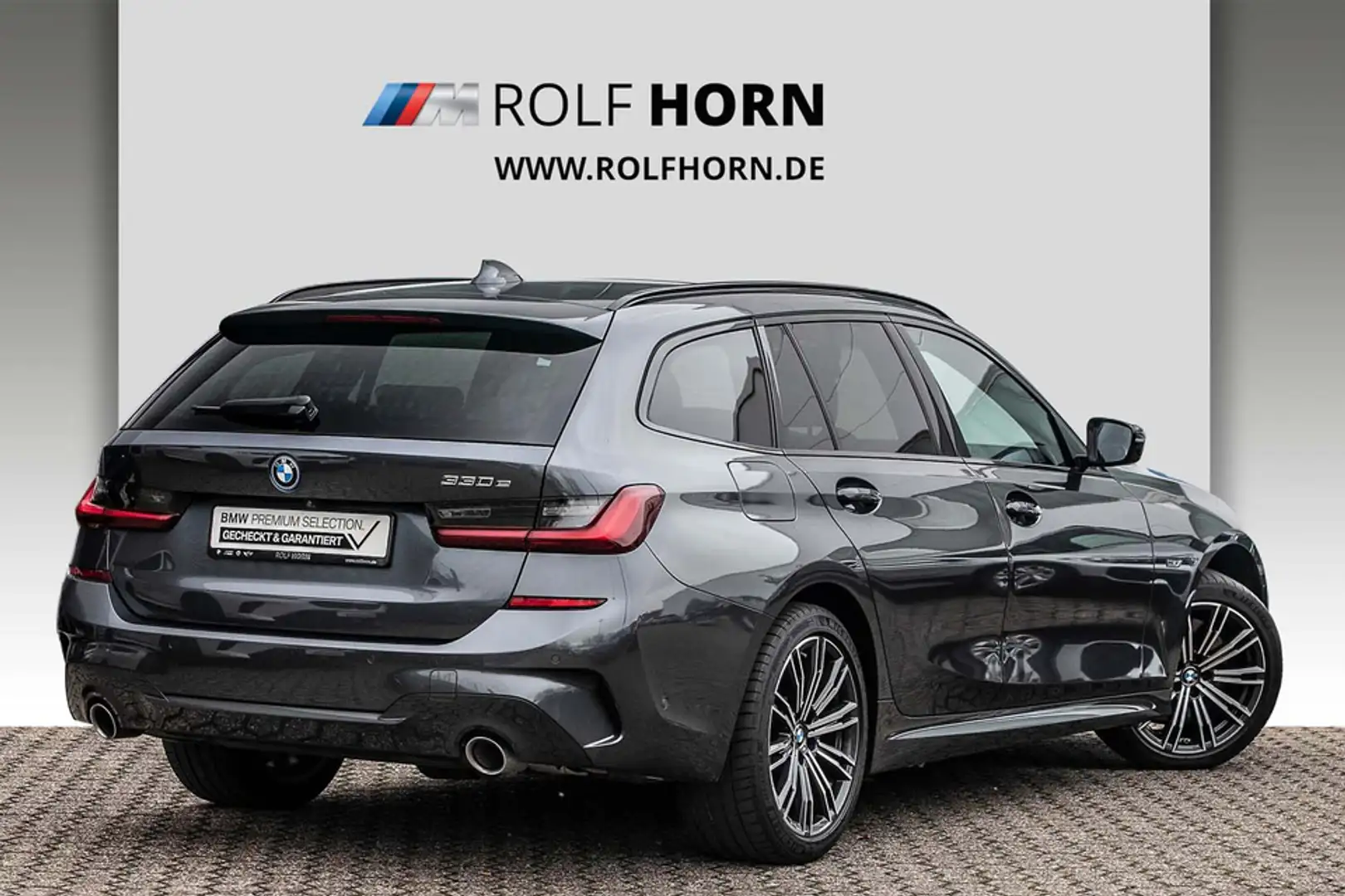 BMW 330 e Touring M Sportpaket HeadUp HiFi Pano RfKam Grau - 2