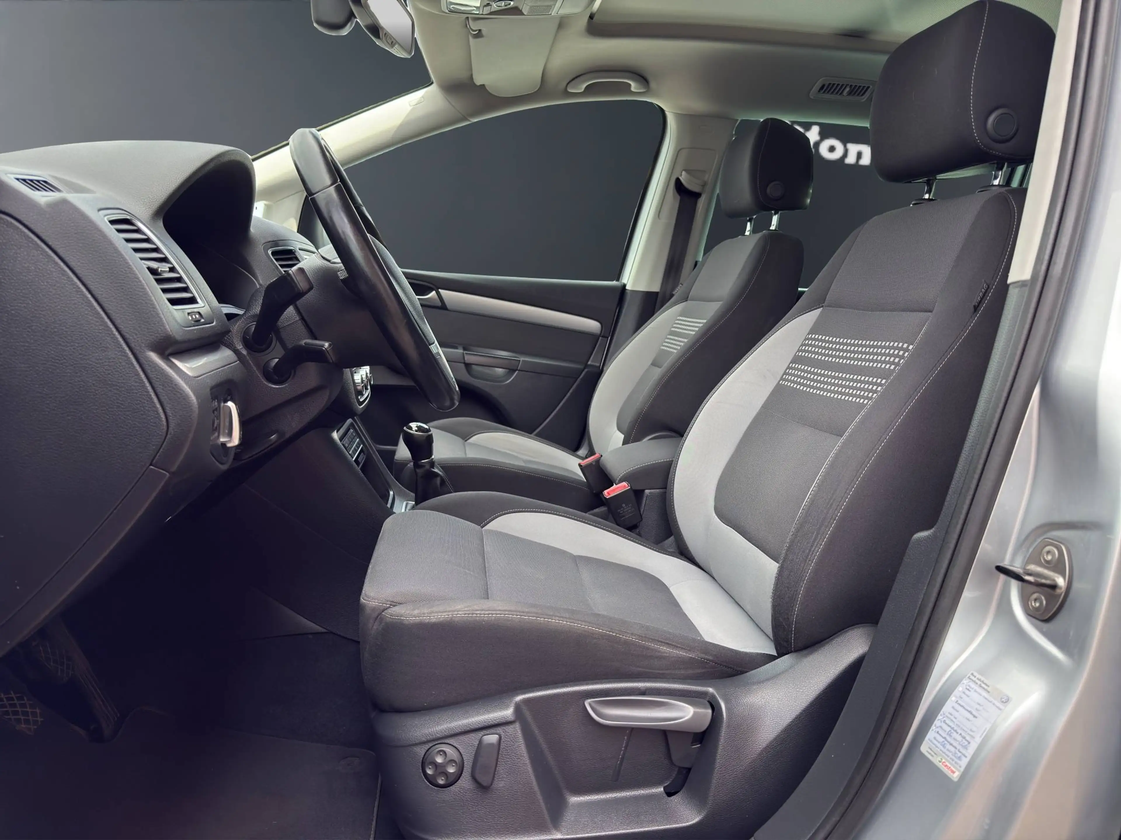 Volkswagen Sharan 1.4 TSI Comfortline BMT 7 Sitzer — photo 9