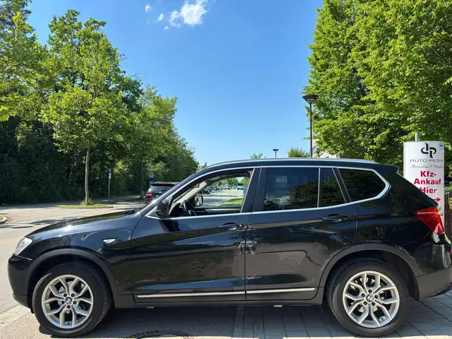 BMW X3 view 2