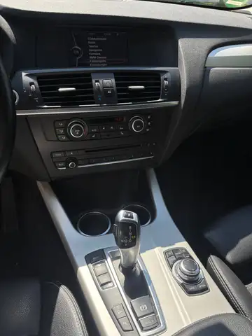 BMW X3 view 12