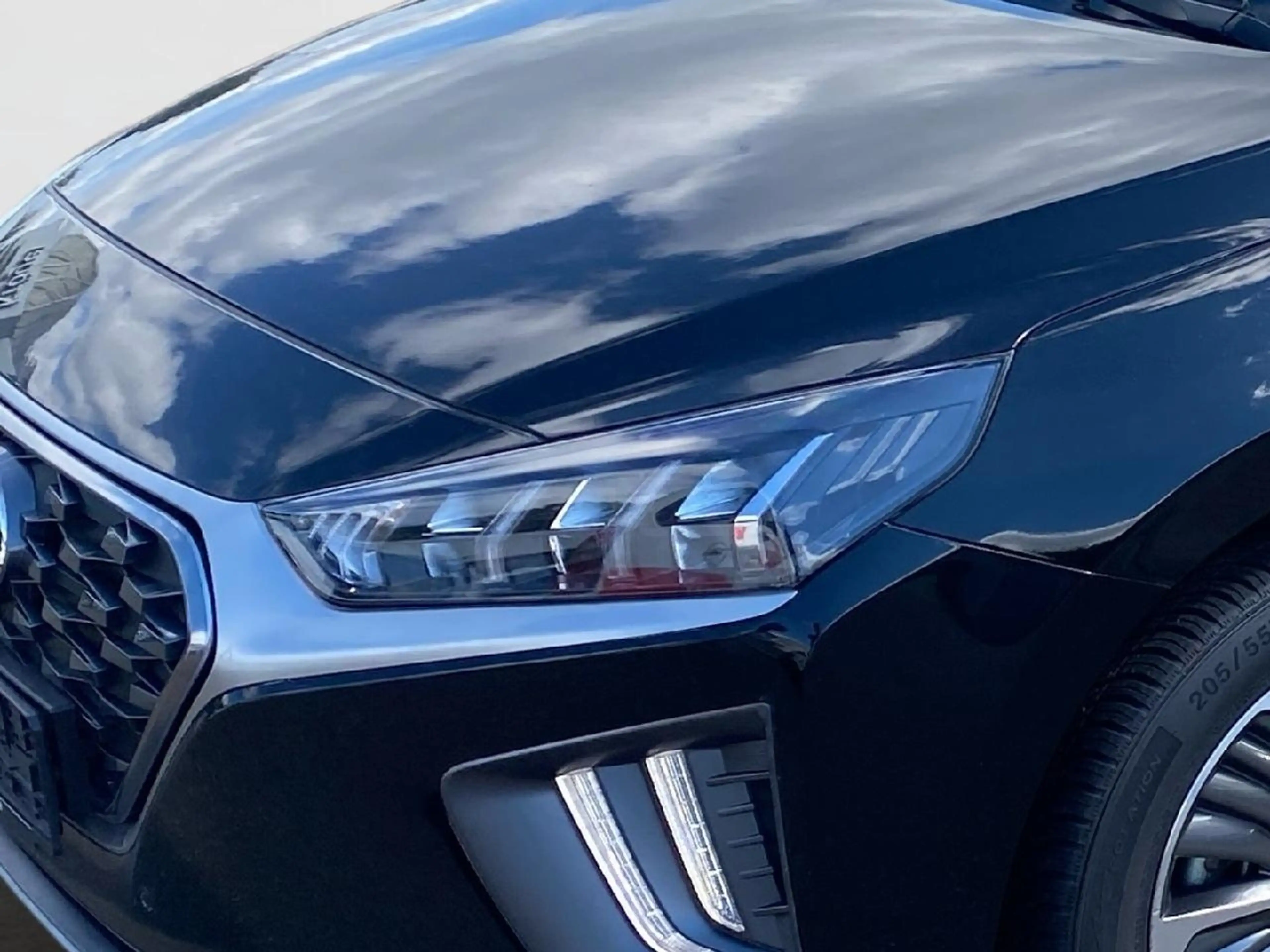 Hyundai IONIQ Style Plug-In Hybrid — photo 5