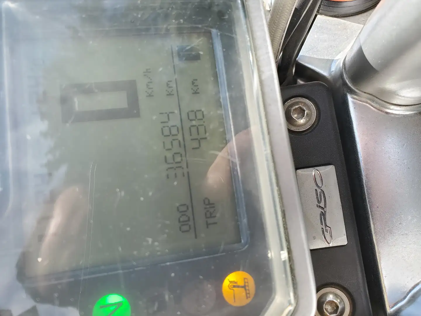 Moto Guzzi Griso 850 Schwarz - 2