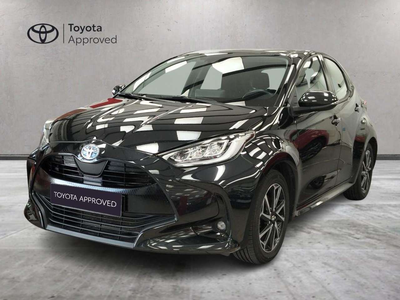 Toyota Yaris Hybrid Trend MY22