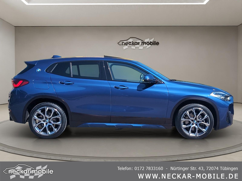 BMW X2 20i Ed M Mesh PANO Harm-Kard. AHK KAM LED ACC — photo 6