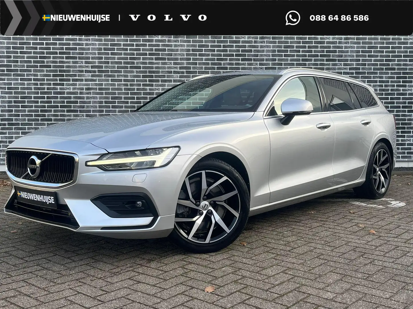 Volvo V60 2.0 T5 Momentum | Trekhaak | Adaptive cruise contr Grigio - 1