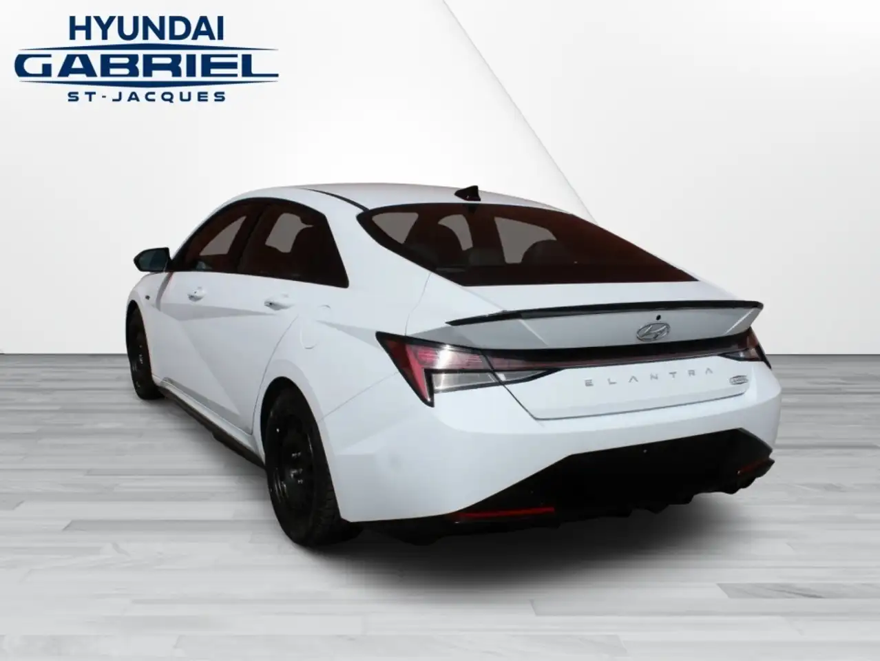 Hyundai ELANTRA снимка Hyundai ELANTRA