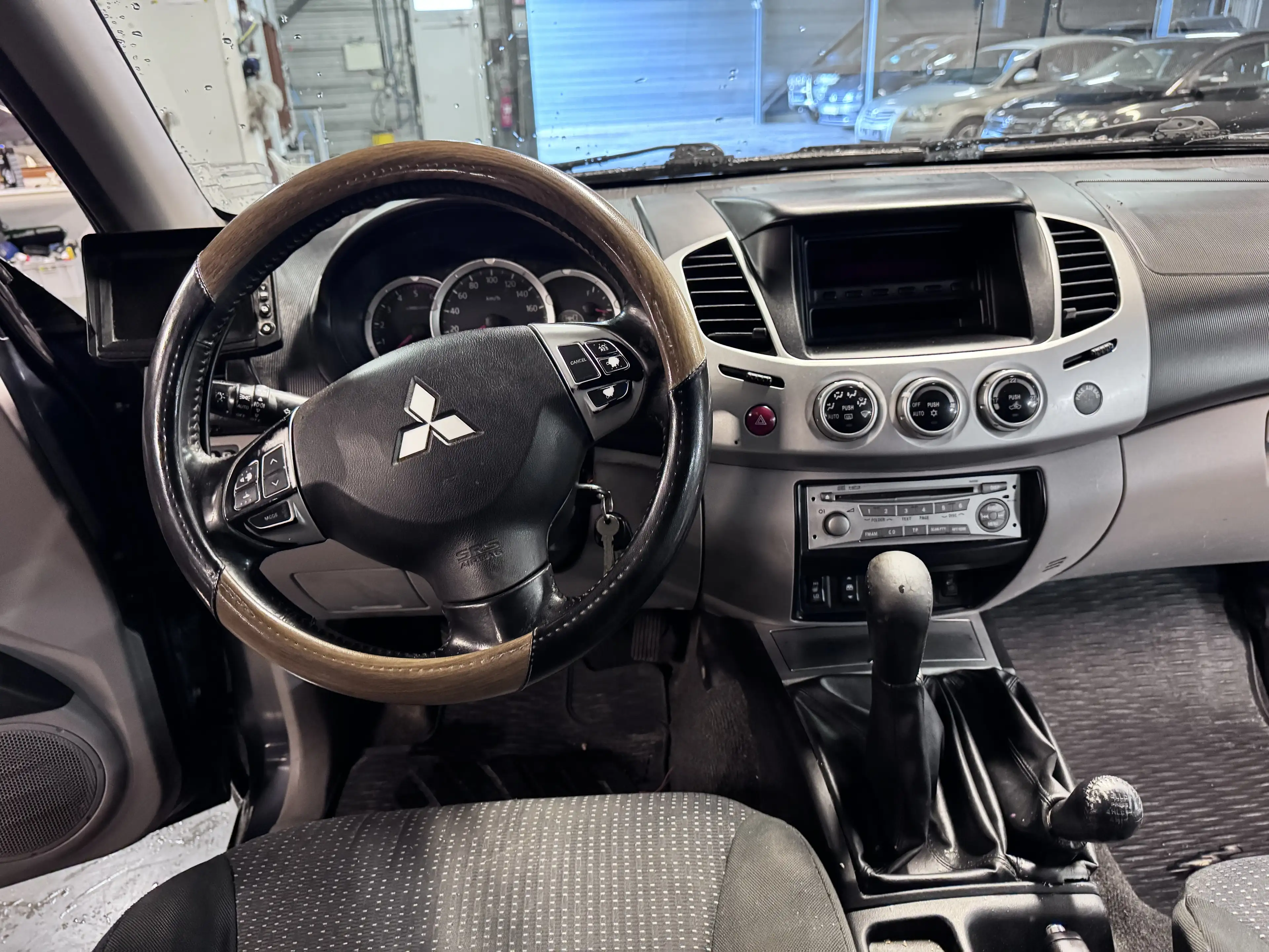 Mitsubishi L200 Pick Up 4x4 Intense Double Cab — photo 14