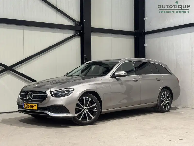 MERCEDES-BENZ Clasa E