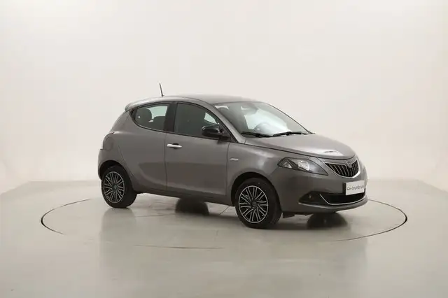 Lancia Ypsilon view 7