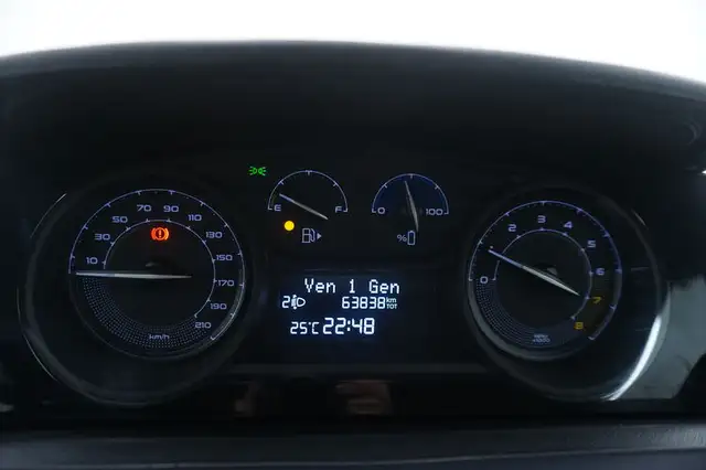 Lancia Ypsilon view 12
