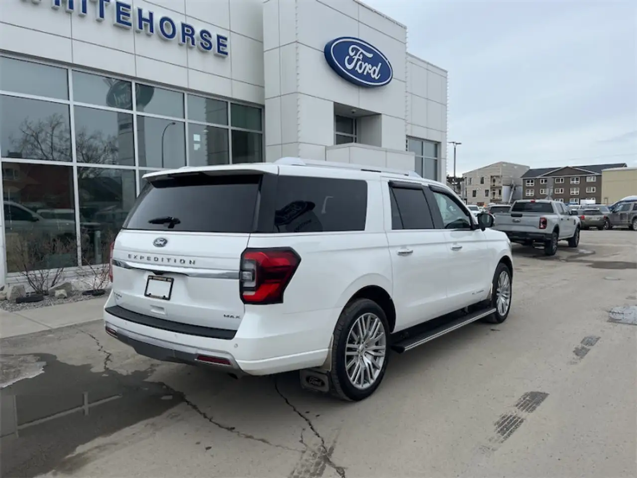 Ford Expedition снимка Ford Expedition