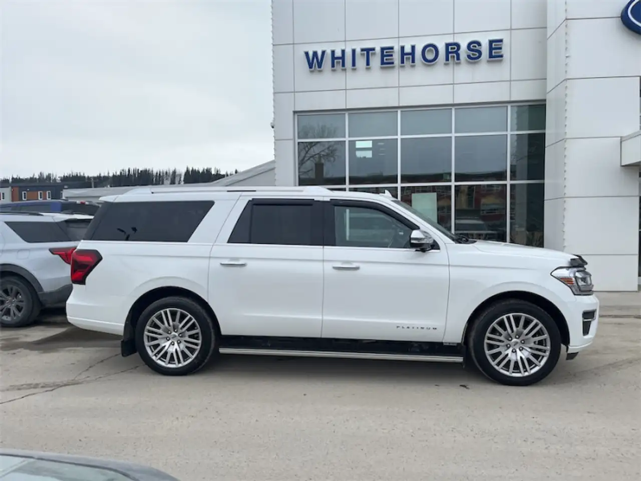 Ford Expedition снимка Ford Expedition