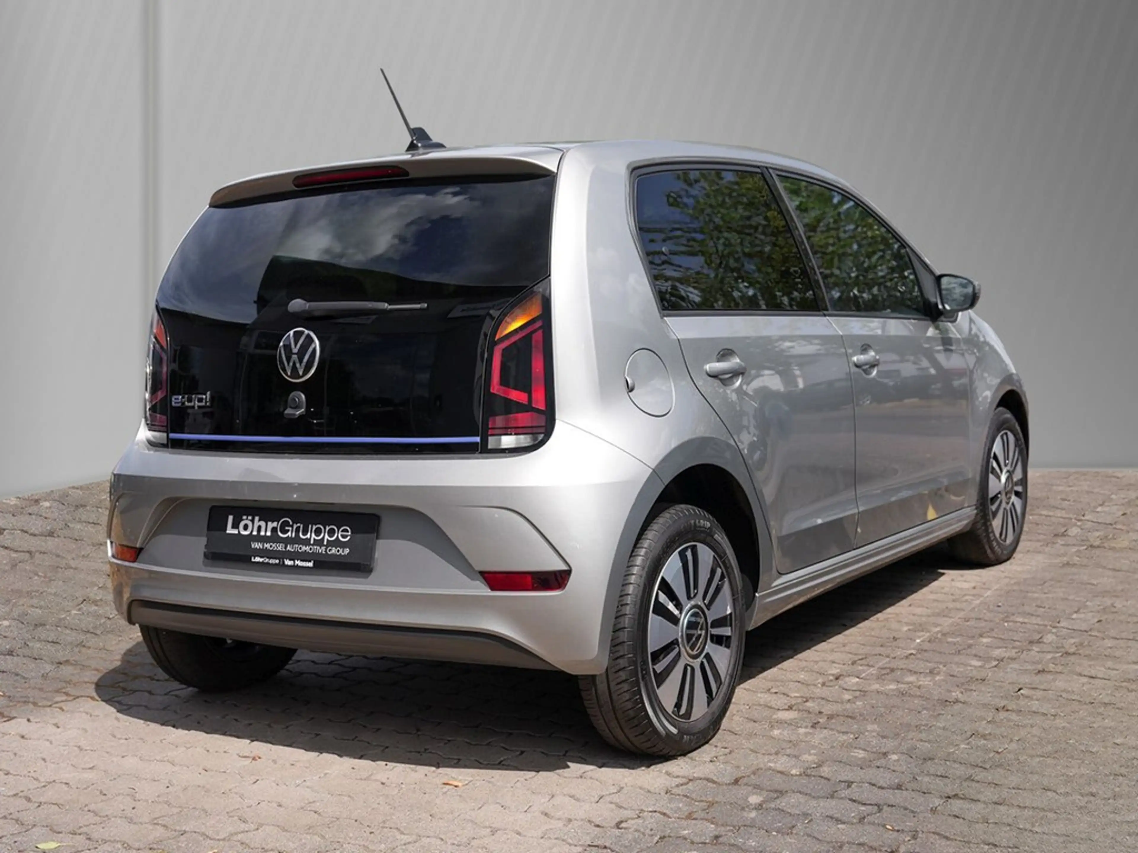 Volkswagen e-up! MOVE *Climatronic*Sitzheizung*Alufelgen 15"el. ... — photo 4