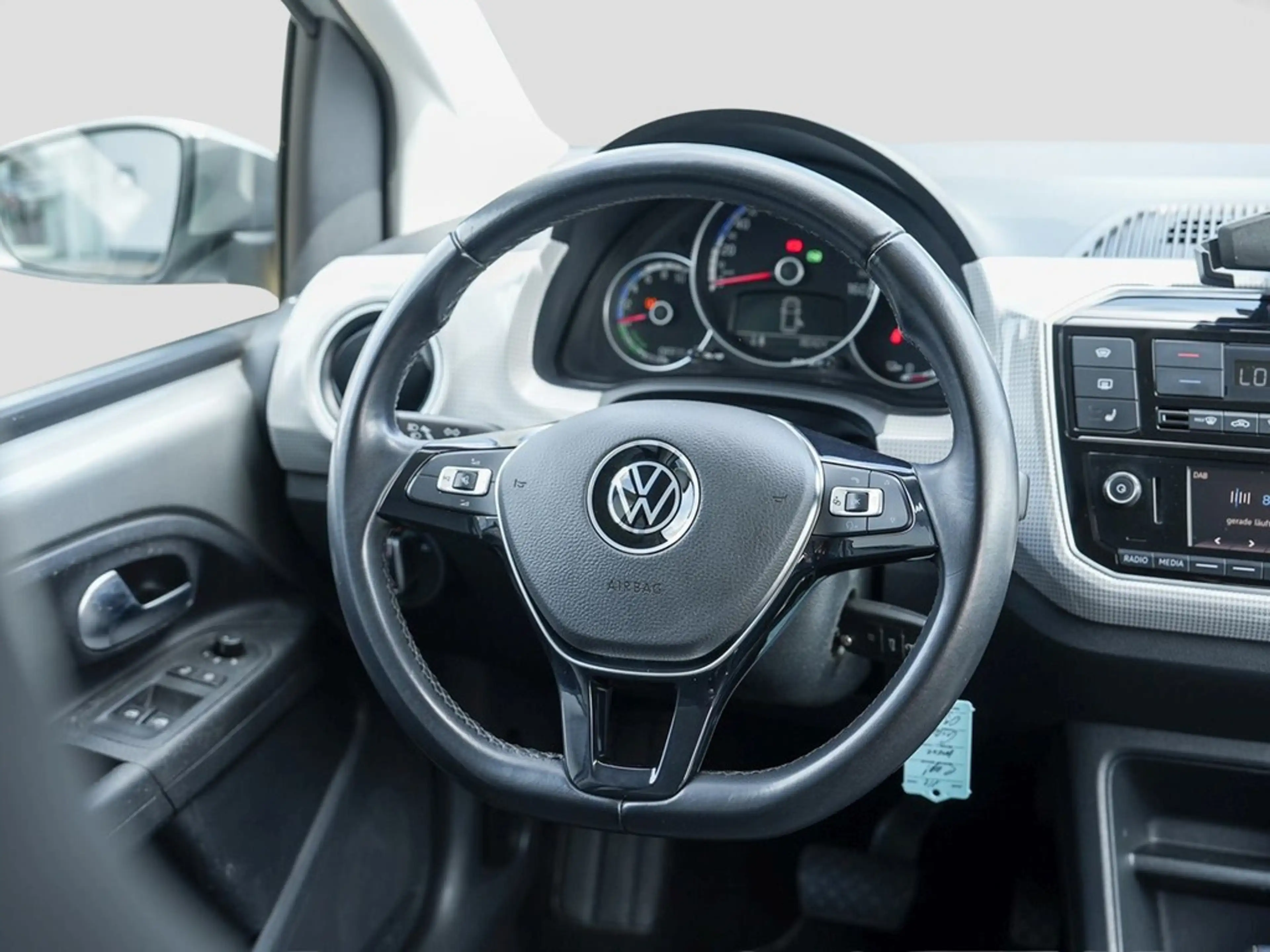 Volkswagen e-up! MOVE *Climatronic*Sitzheizung*Alufelgen 15"el. ... — photo 11