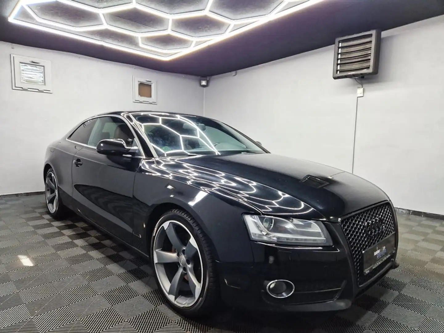 Audi A5 Coupe 2.7 TDI| AUTOM.|19ZOLL|SHZ|XENON Zwart - 2