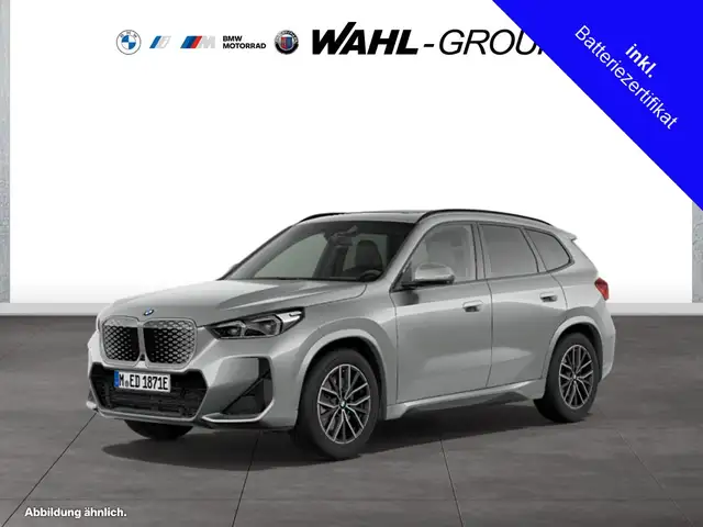 BMW iX1 eDrive20 M SPORTPAKET AHK HEAD-UP HK HIFI PANO ALU