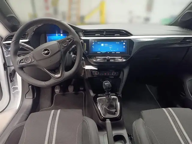 Opel Corsa view 10