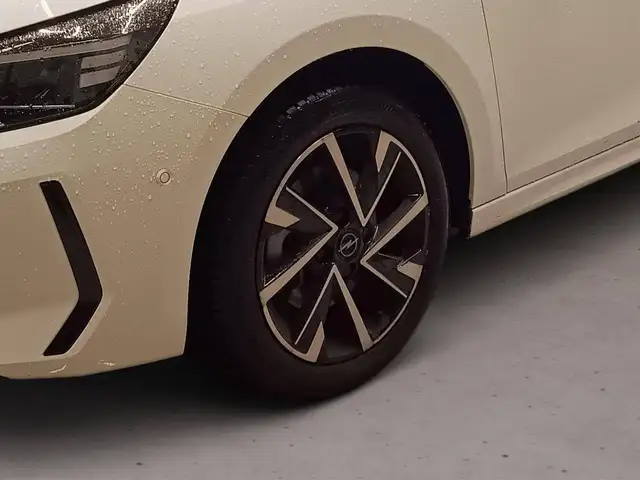 Opel Corsa view 8