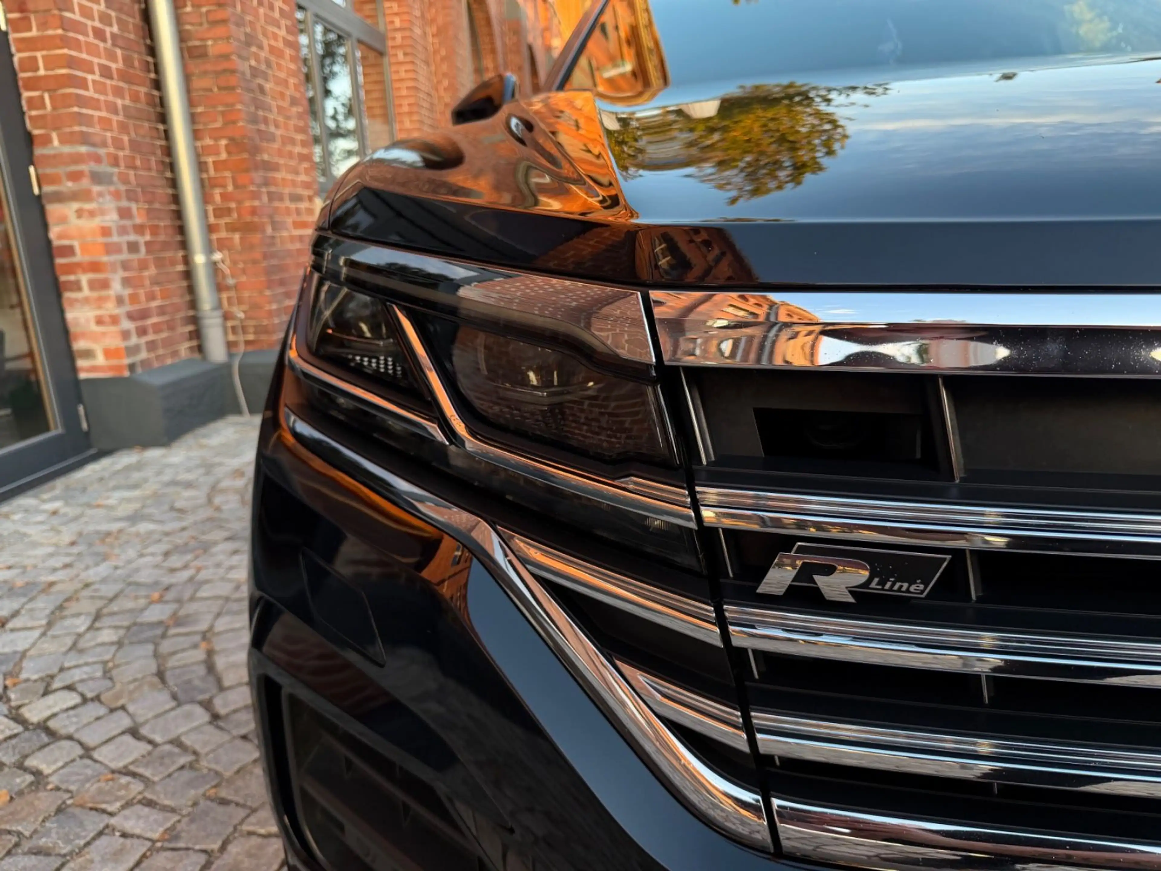 Volkswagen Touareg R-Line 4Motion *AHK*Voll*Leder*Luft* — photo 7