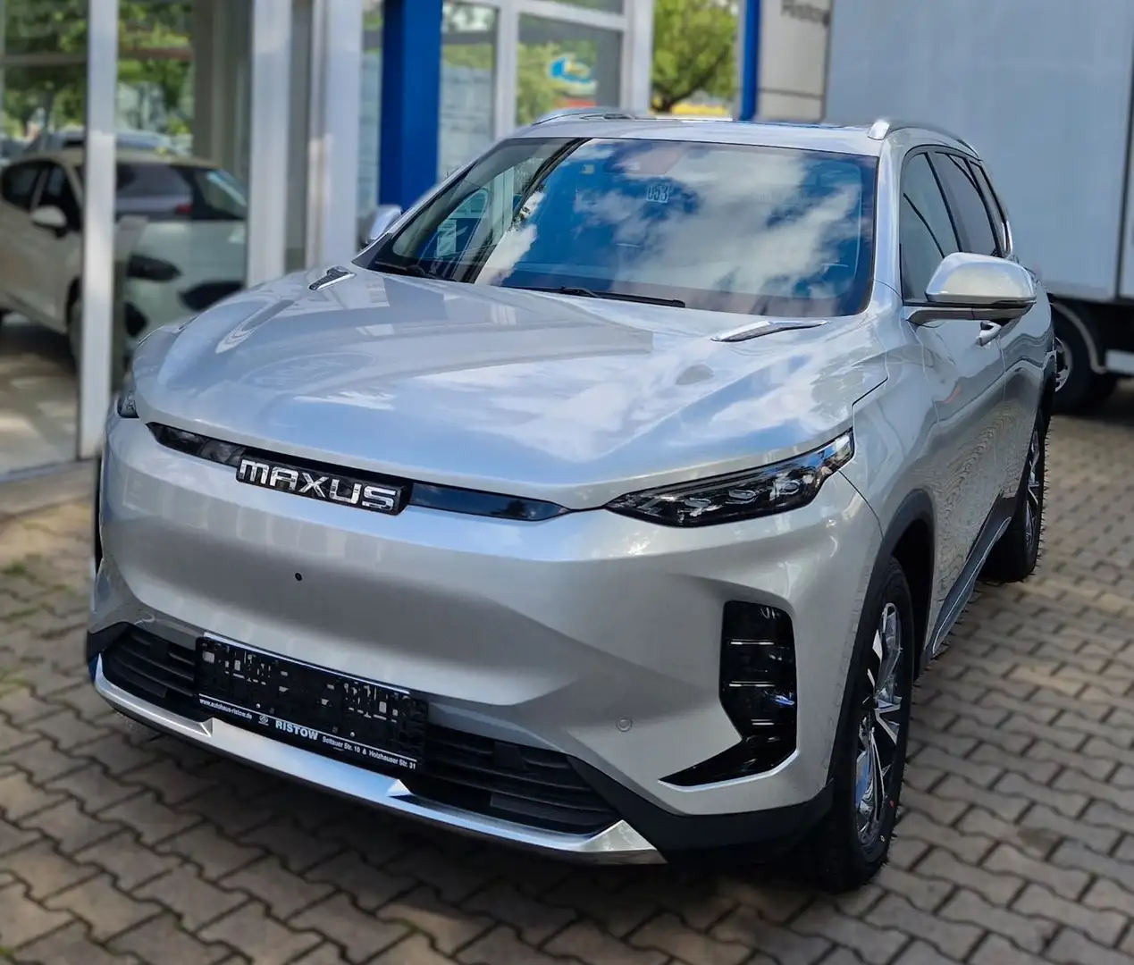 Maxus Euniq 6 SUV 70Kwh LED+Pano+360°Cam+Leder+SHZG Silber - 1