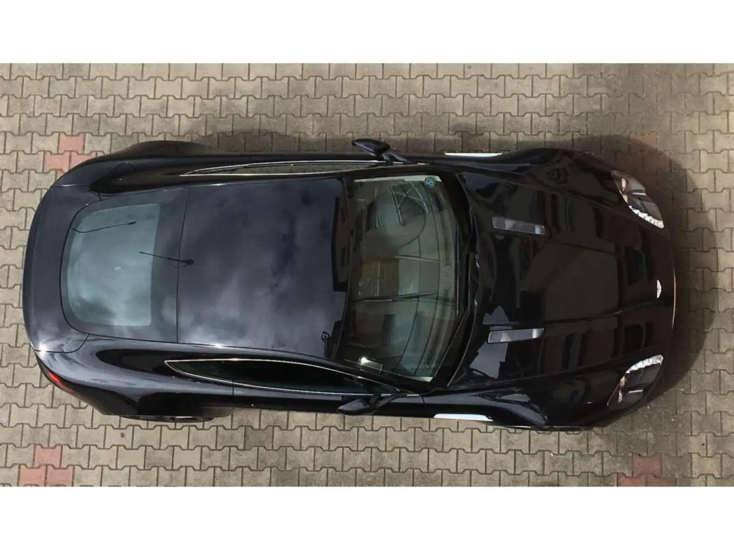 Aston Martin V8 Vantage 4.3 Sportshift Negro - 1