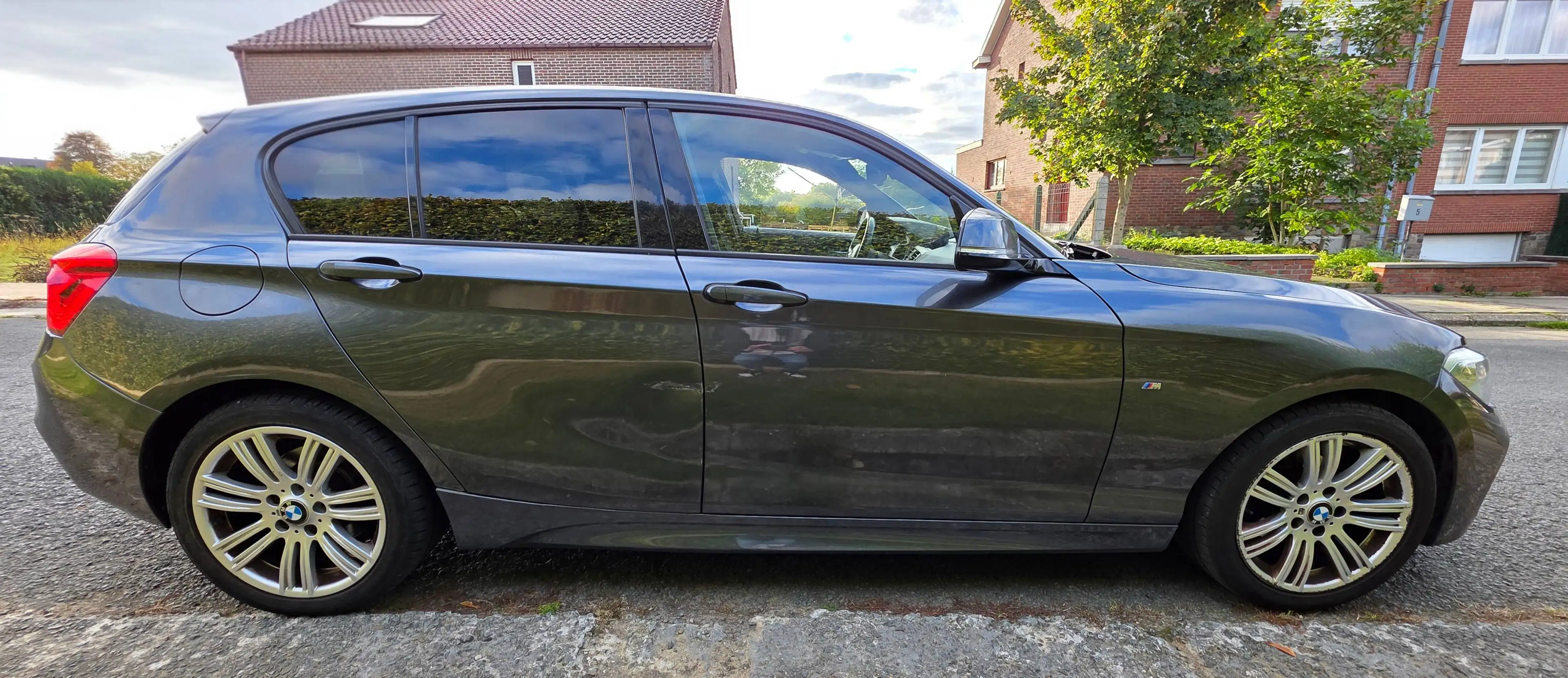 BMW 118 i / PACK M / HARMAN KARDON / AUTOMATIQUE — photo 8
