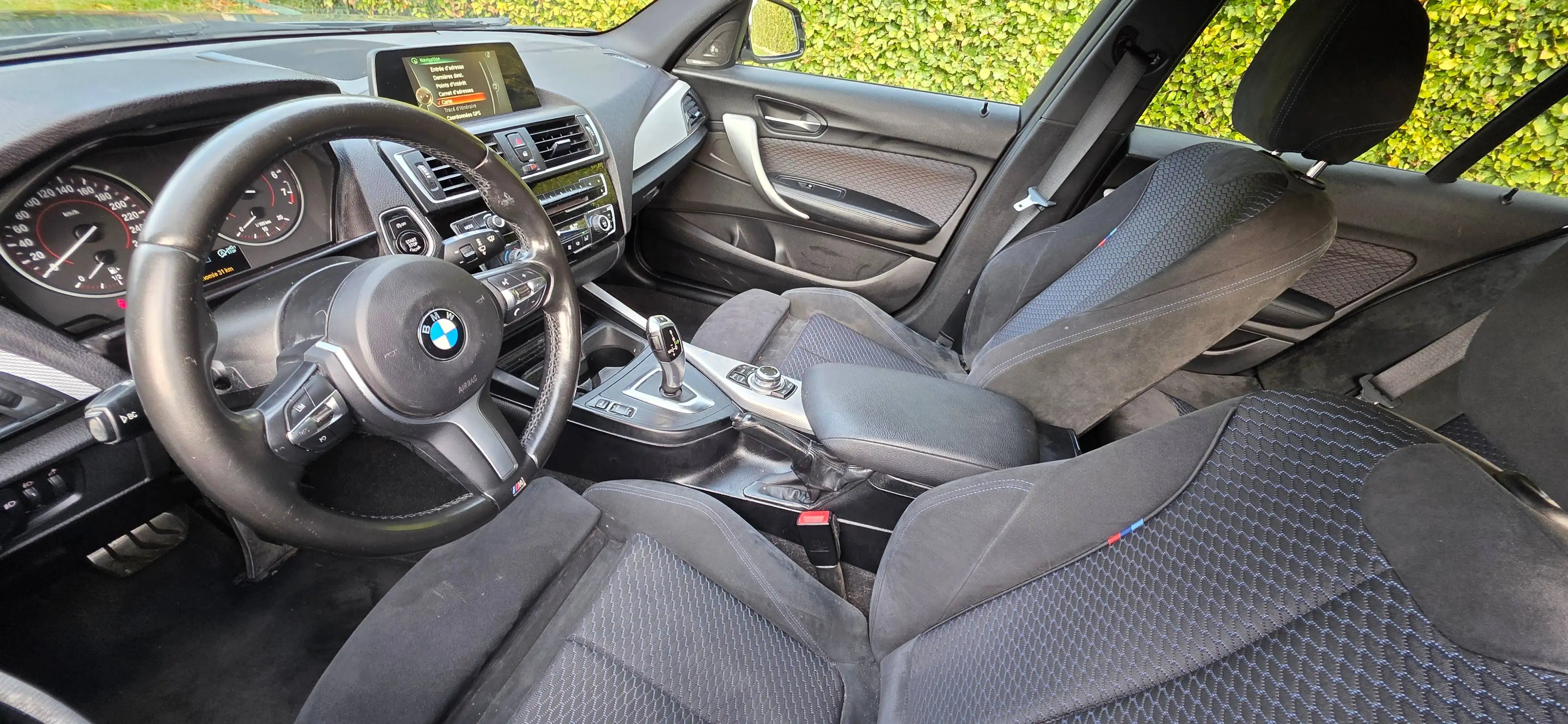 BMW 118 i / PACK M / HARMAN KARDON / AUTOMATIQUE — photo 12