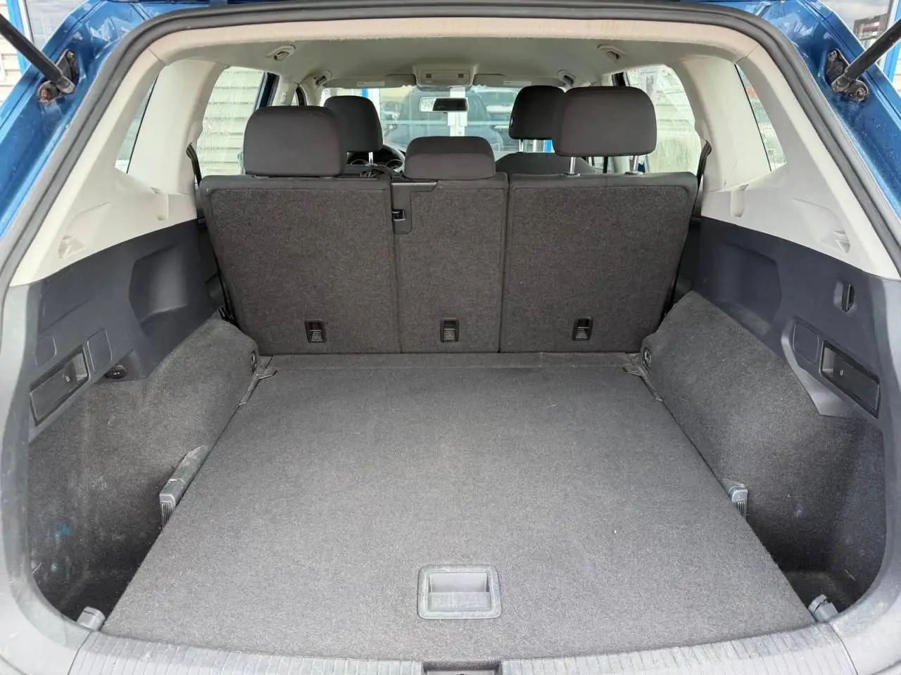 Volkswagen Tiguan снимка Volkswagen Tiguan