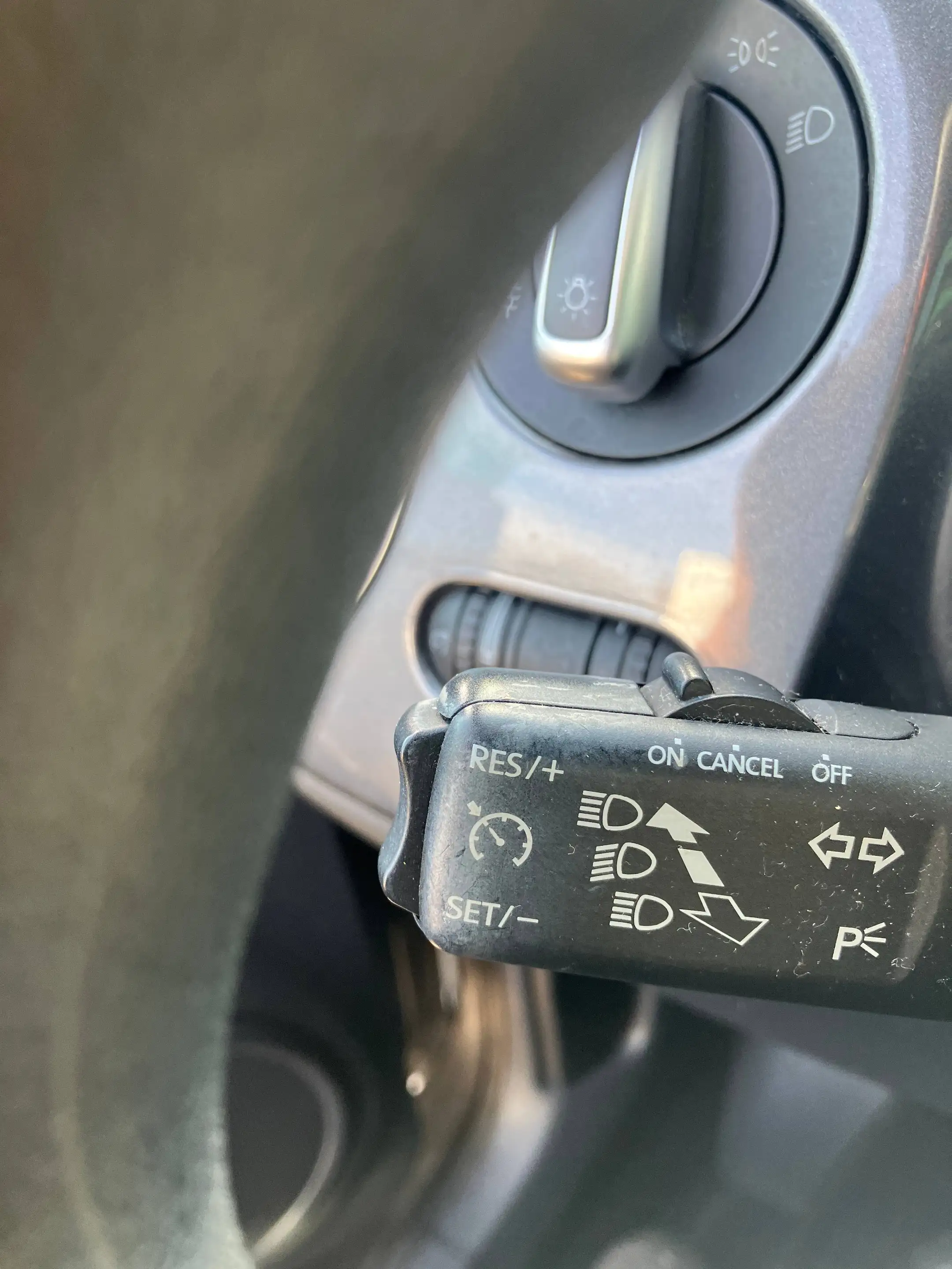 Volkswagen Beetle 2.0 TDI DSG BC PDC Tempomat Design BMT Scheckheft — photo 15