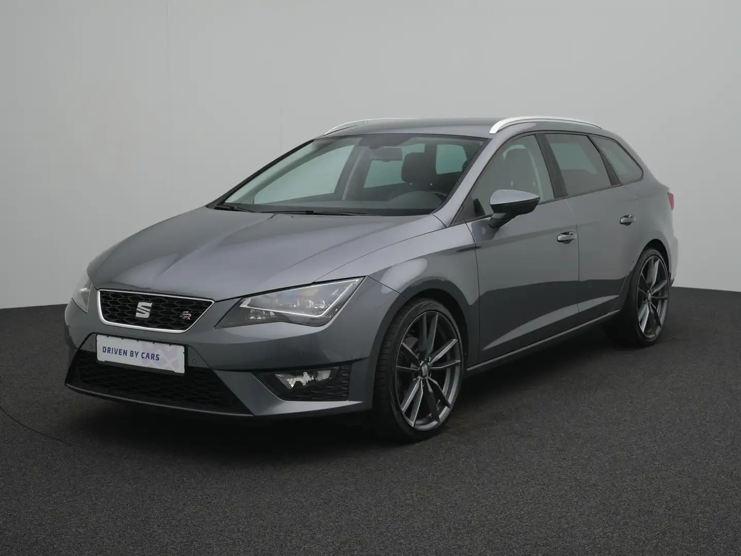 SEAT Leon FR 2.0,LED,TEMPO,APP,AHK,SEATSOUND,NAVI Grijs - 2