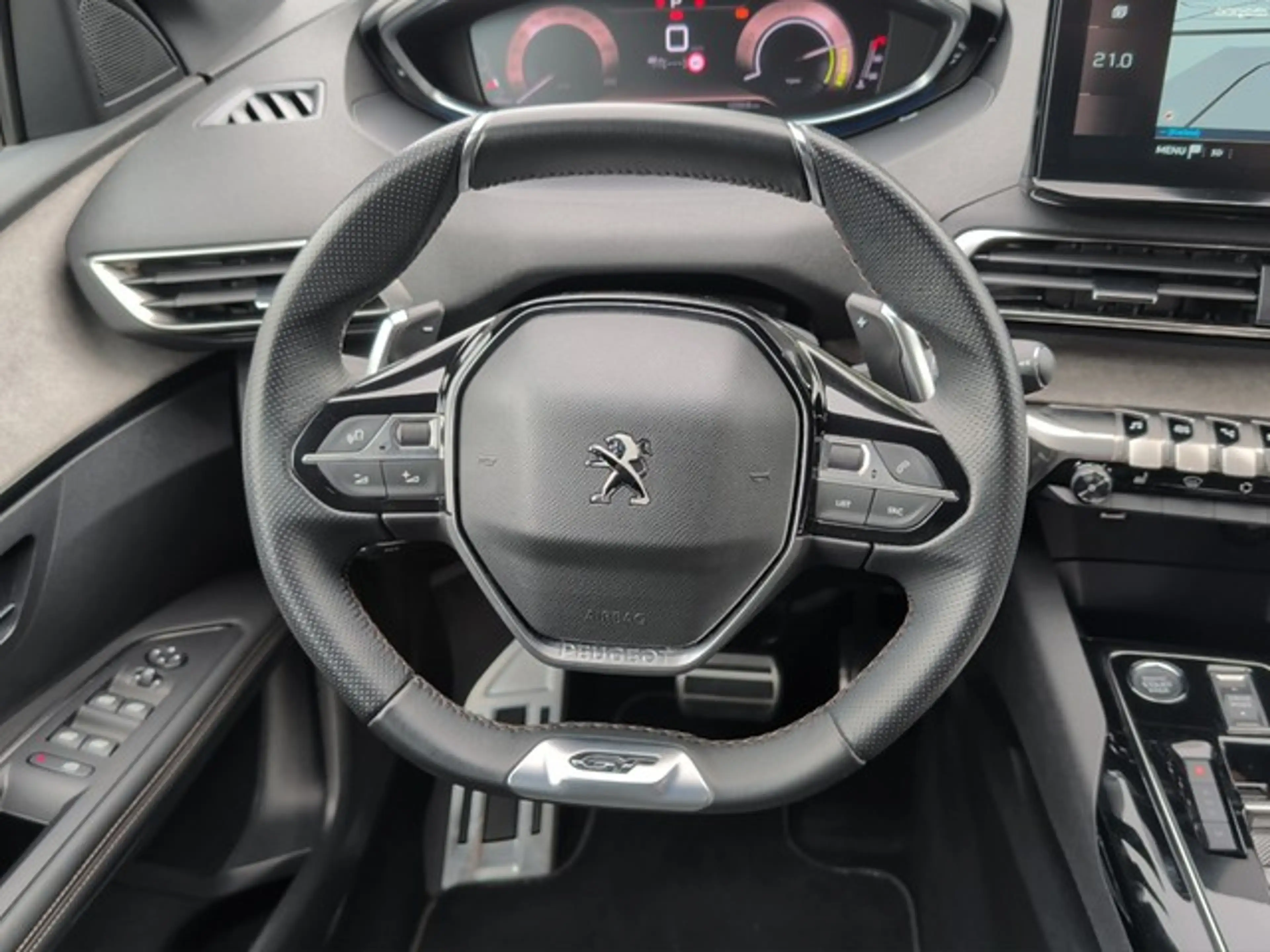 Peugeot 3008 GT HYBRID 136 e-DSC6 El. Heckkl. PANO SHZ EASY-... — photo 13
