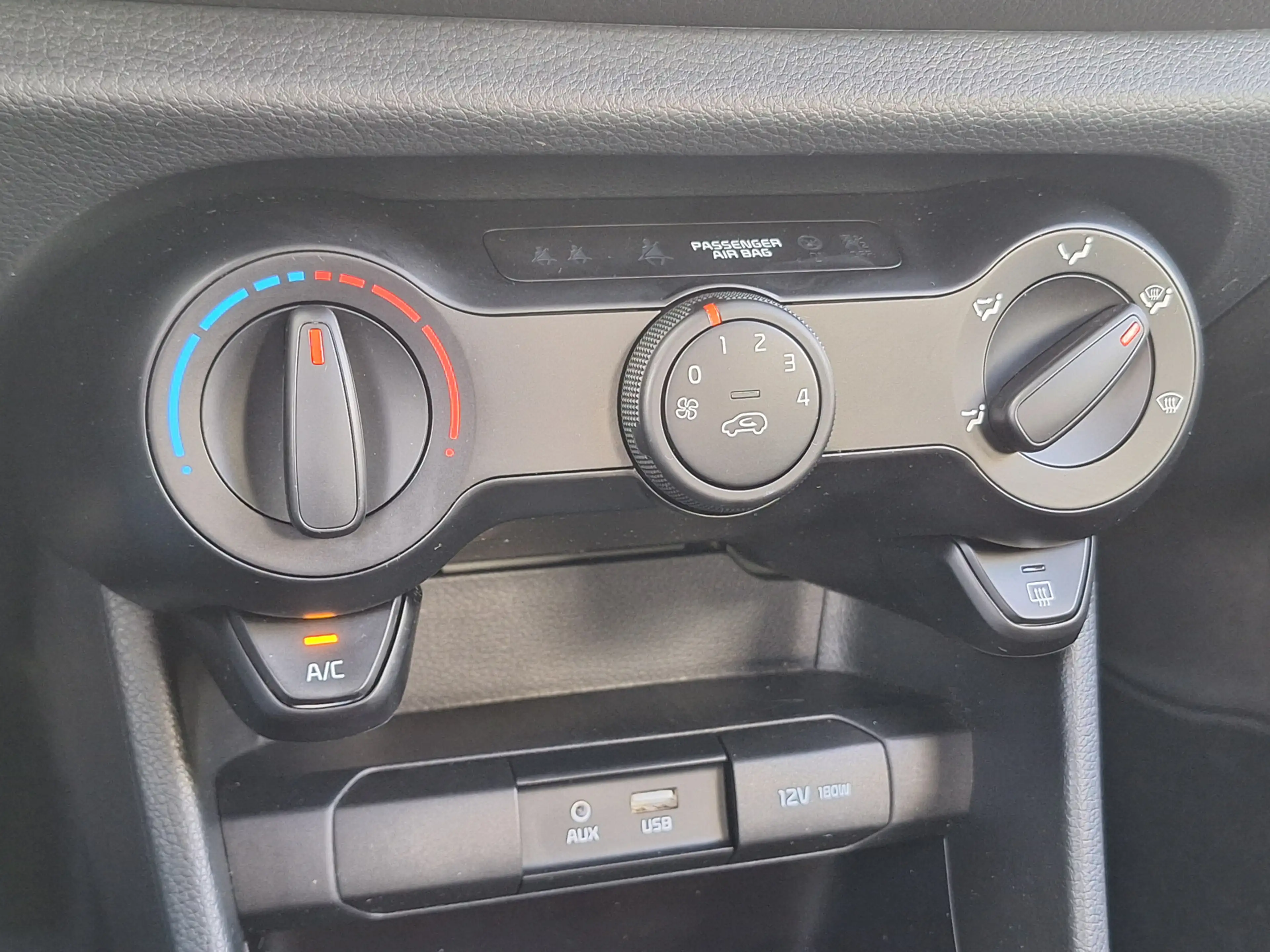 Kia Picanto 1.0 MPi ComfortPlusLine 5Drs /Camera/Navi/Apple/An — photo 19